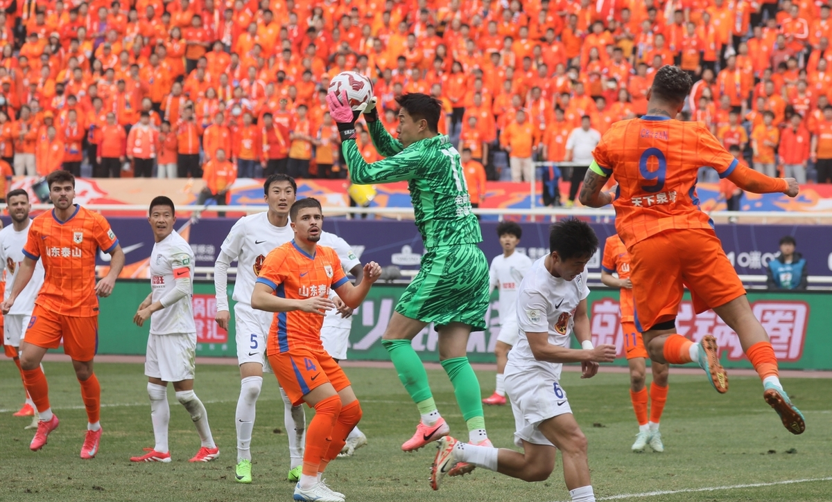 关键时刻深圳男篮备战中超;篮板制胜细节曝光;目标明确;资深球员宣示担当(篮球比赛换人暂停条件)-jjb平台