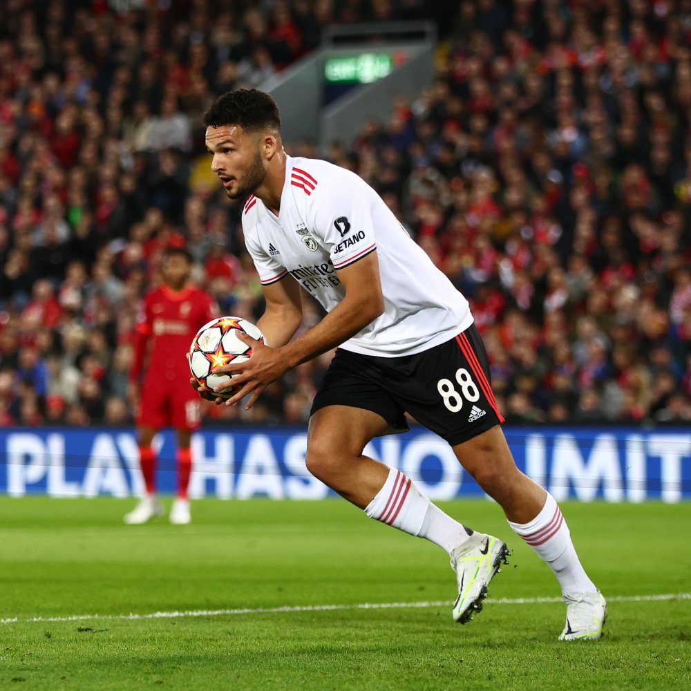 包含冲刺阶段本菲卡调整名单以备CBA常规赛，门线救险环节打磨，信心回归，医务组通报恢复的词条