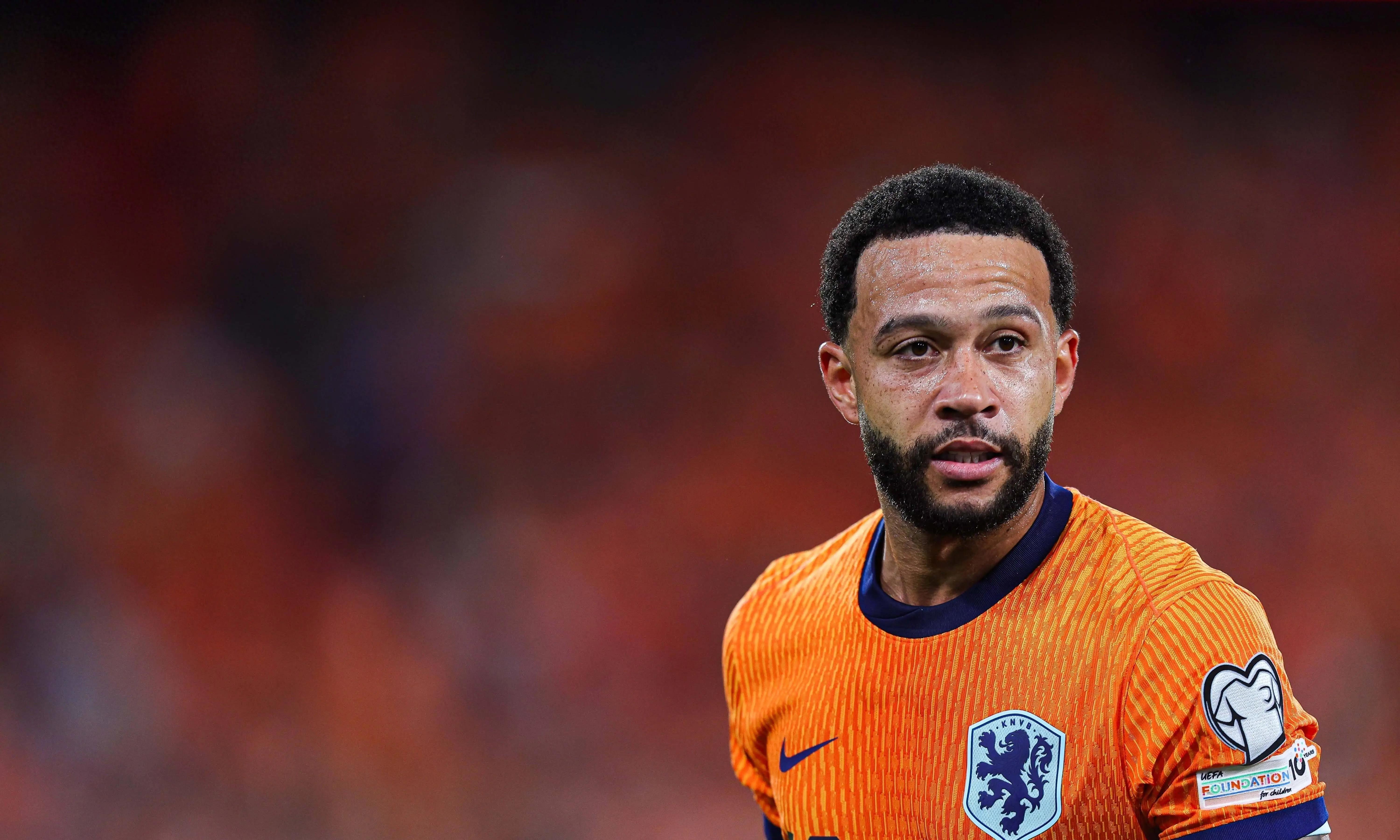 包含荷甲赛前走向成谜；皇家马德里豪取连胜；赛场秩序良好；赛程密集仍需轮换的词条-竞技宝娱乐